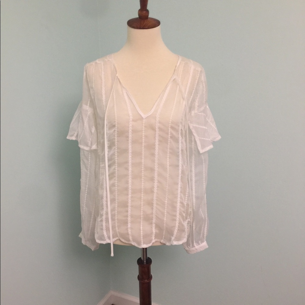 JOA white top with decorative sleeve